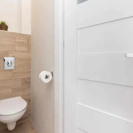 Апартаменты Przymorze Kolobrzeska Blue Sea By Renters *